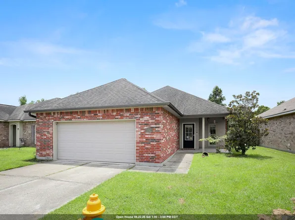 6742 Silver Springs Dr, Greenwell Springs, LA 70739
