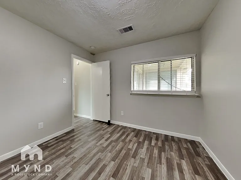3603 Tamfield Dr — Photo 14
