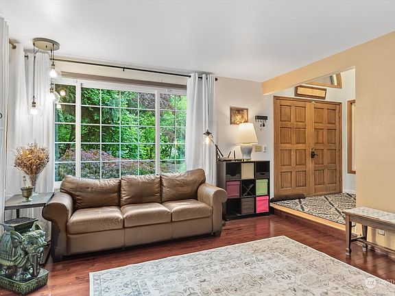 5th image of 22539 NE 46th Street