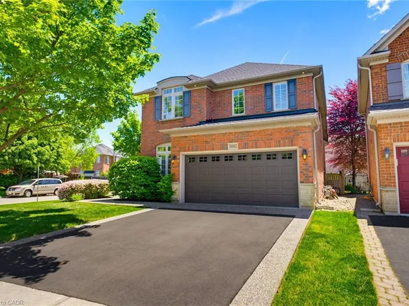 3082 Ingleton Ln, Oakville, ON L6M 5E2