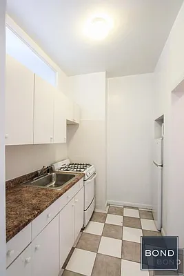 Rented by Bond New York | media 15