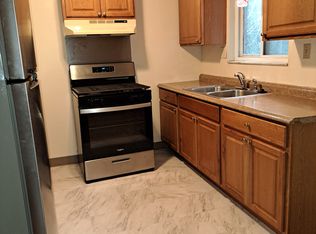 416 Brierly Ln, West Mifflin, PA
