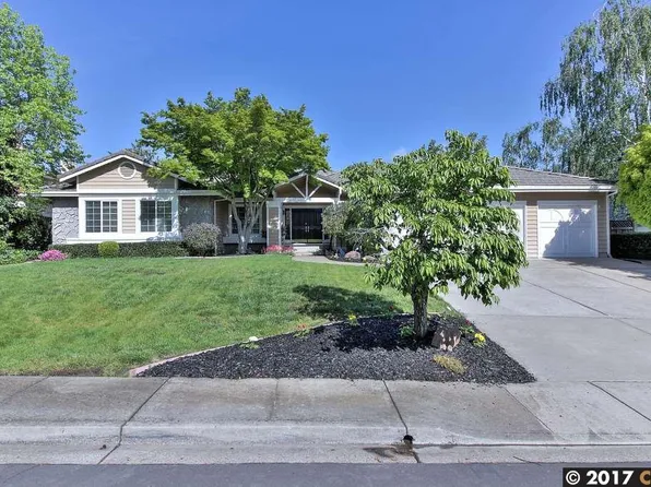 70 Country Hills Ct, Danville, CA 94506