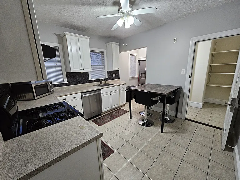 15 New Hampshire Ave #3 — Photo 19