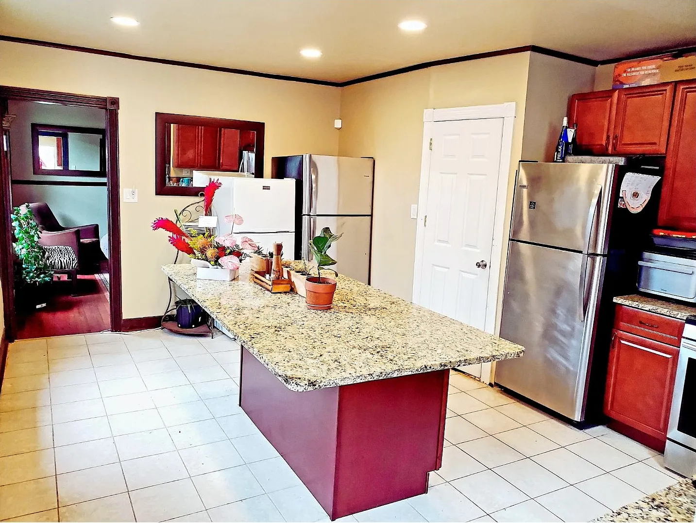 1 bed, 2.5 bath, 1900 sqft, $490 — Photo 4