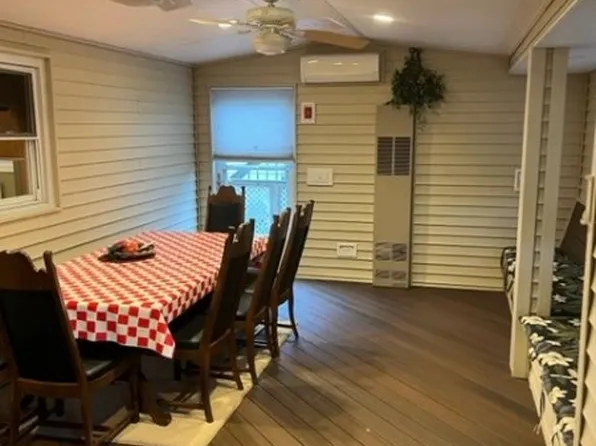 36 River Rd, Oakland Boro, NJ 07436
