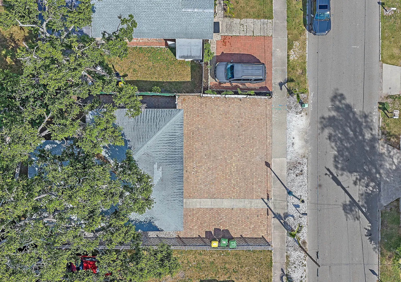 4 bed, 1256 sqft, $3,800 — Photo 2