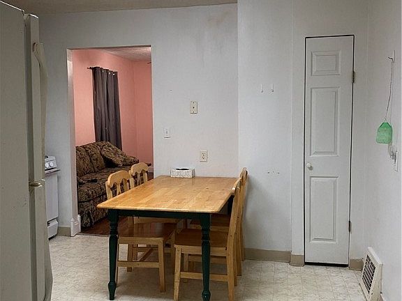 5th image of 113 S 16th St