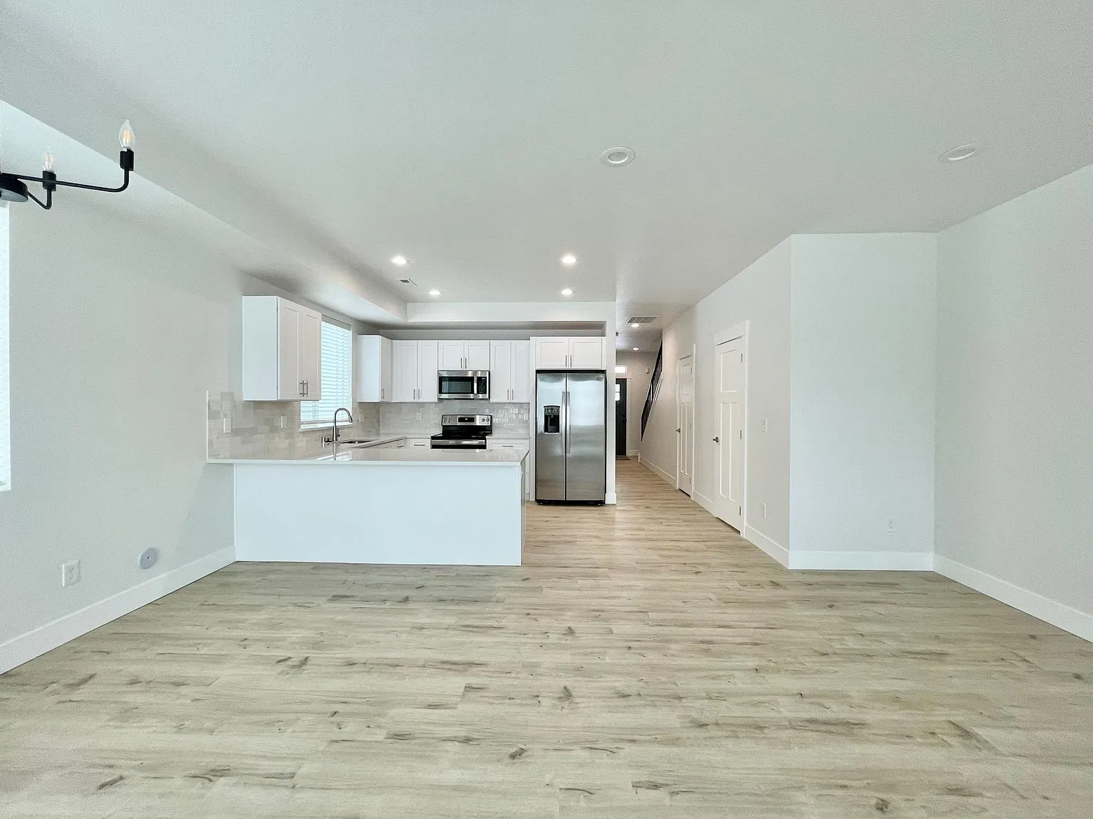 4525 N McCabe Ln — Photo 4