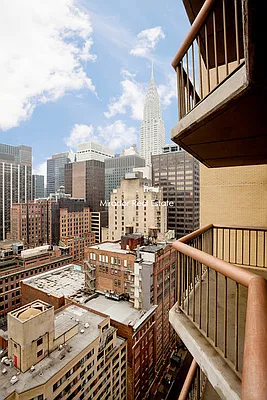 Rented by Mirador Real Estate | media 5
