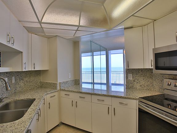 3rd image of 3047 S Atlantic Ave #B030