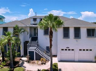511 Seaview Dr, Tarpon Springs, FL 34689