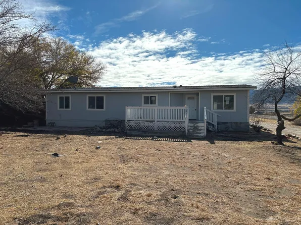 1240 Arabian Dr, Tehachapi, CA 93561