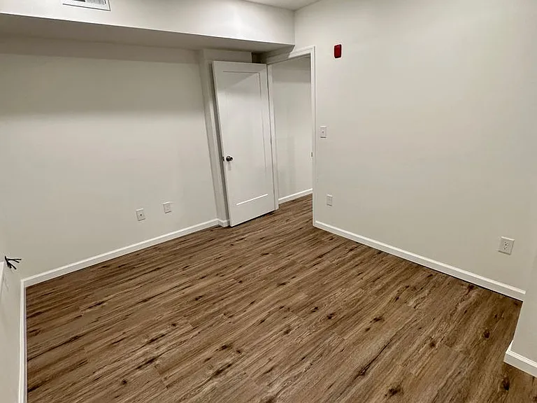 4224 Brown St — Photo 13