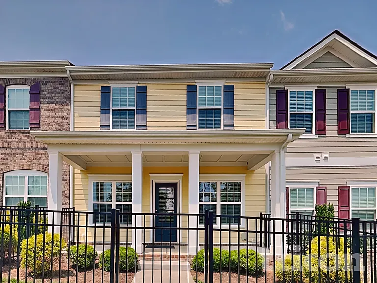 324 Kinsale Dr — Photo 15