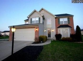 261 Brookledge Ln, Akron, OH 44321