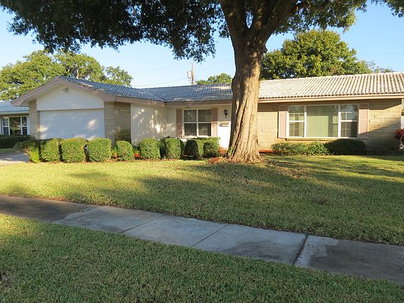 2nd image of 2440 Summerlin Dr