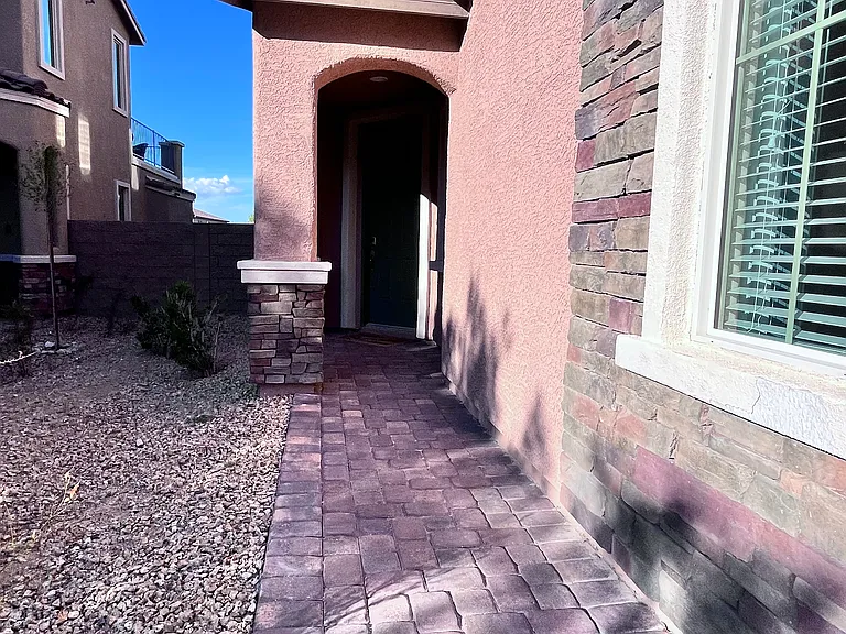 3452 Royal Calloway Ave — Photo 2