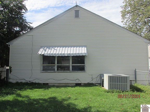 5th image of 2716 Washington St