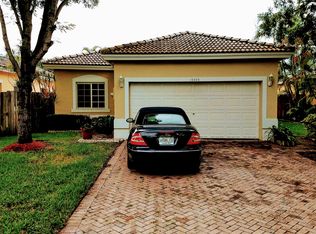 15445 SW 138th Ter, Miami, FL 33196