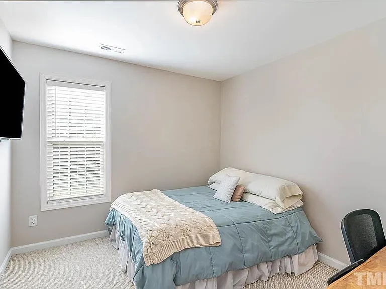 2408 King Malcolm Ln — Photo 11