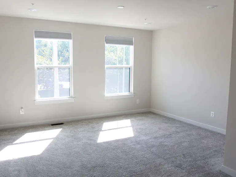 13274 Woodland Park Rd — Photo 6