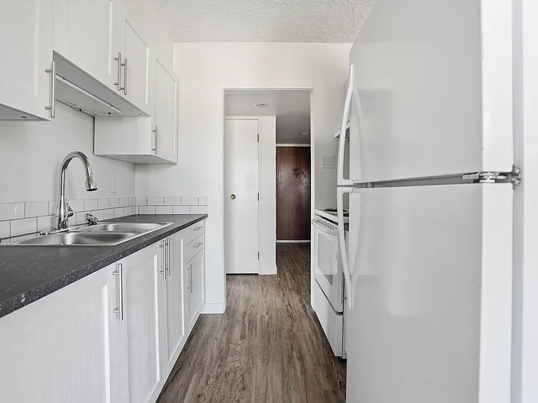 2301 Lorne St #503 — Photo 7