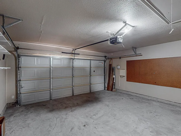 11501 Lauren Way — Photo 27