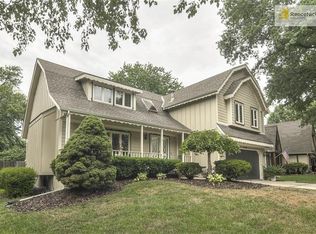 14425 S Chalet Dr, Olathe, KS 66062
