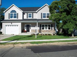 1182 Little Neck Ave, North Bellmore, NY 11710