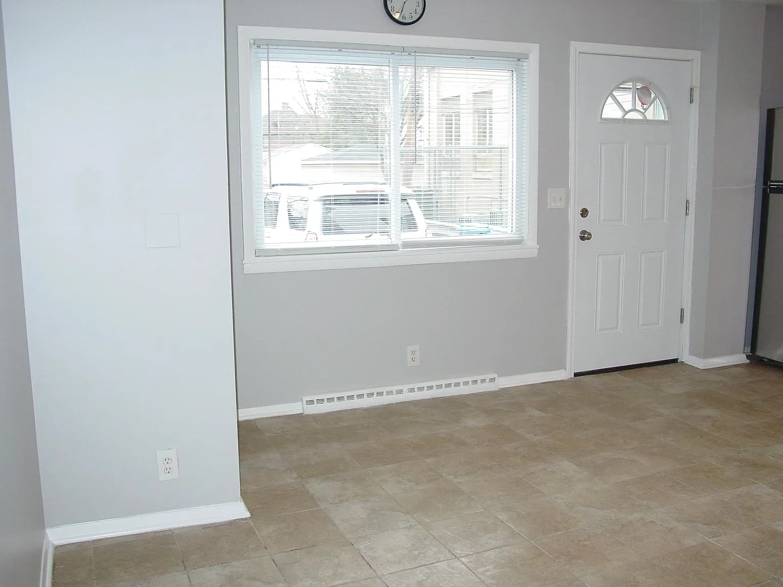 386 Marion Ave — Photo 3