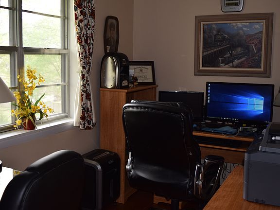 2nd image of 2030 Schweitzer Dr
