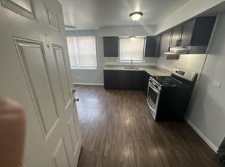 1689 Harbor Ave APT 1, Calumet City, IL 60409