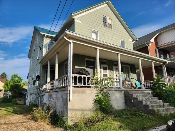312 S Edgewood Ave, Somerset, PA 15501