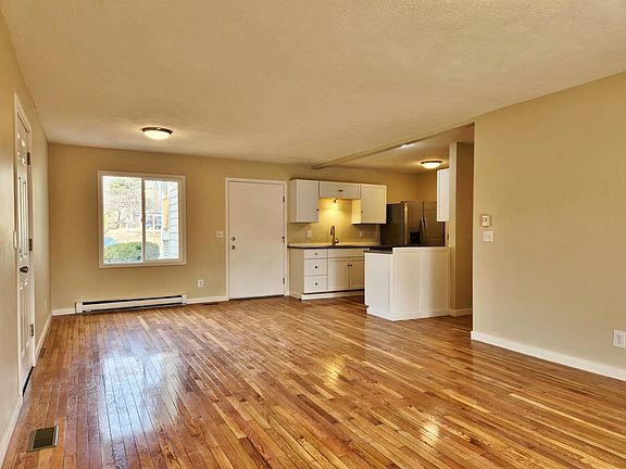 5th image of 5301 Sand Piper Pl