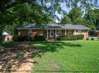 621 North Pkwy, Jackson, TN 38305