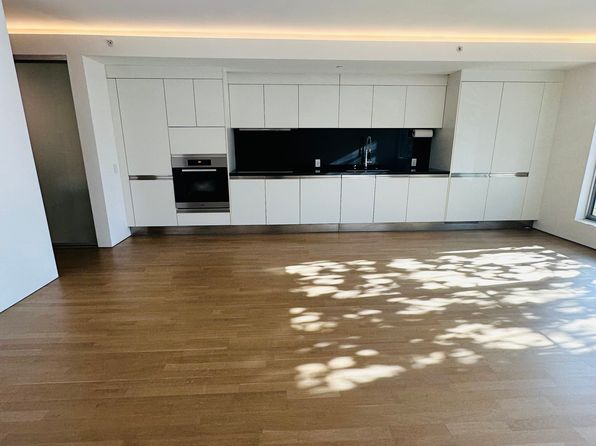 2000 Ellis St APT 205