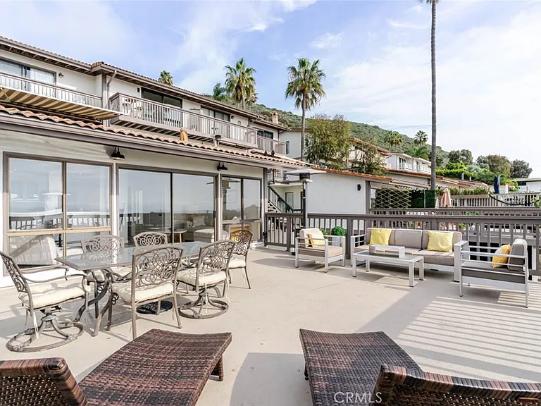 11813 Ellice St — Photo 20