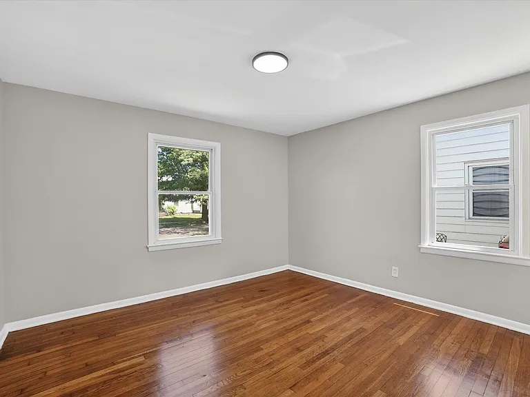 13776 Shady Oak Blvd — Photo 12