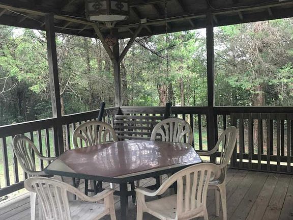 5th image of 6001 Bradley Ln