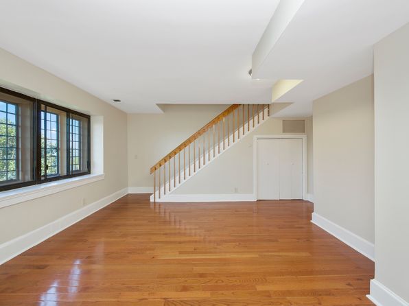 305 Chateau Rive #207