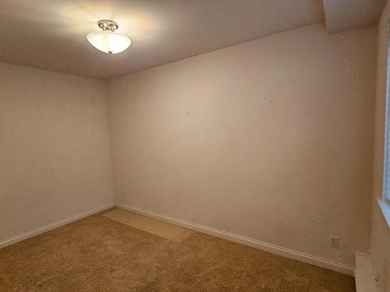 304B Valley St — Photo 9