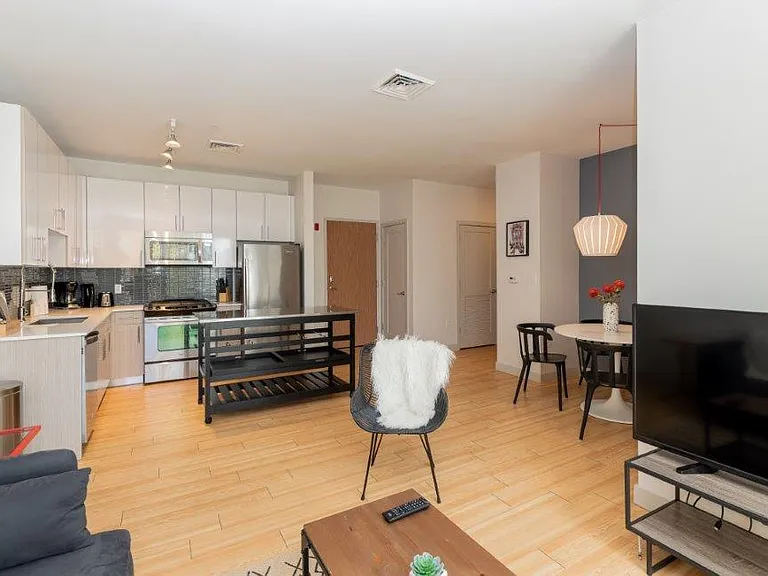 319 D St #122 — Photo 4