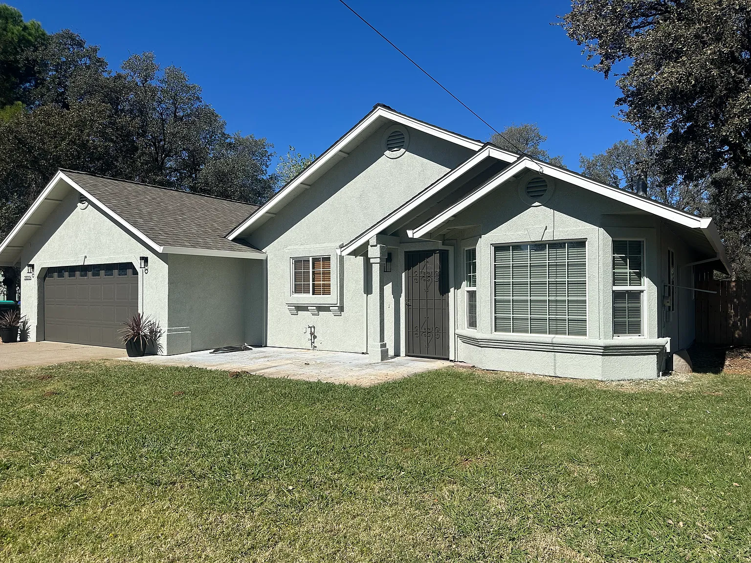 3 bed, 1900 sqft, $2,200 — Photo 3