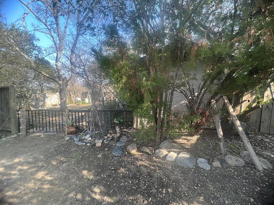 2nd image of 43494 Alta Acres Dr