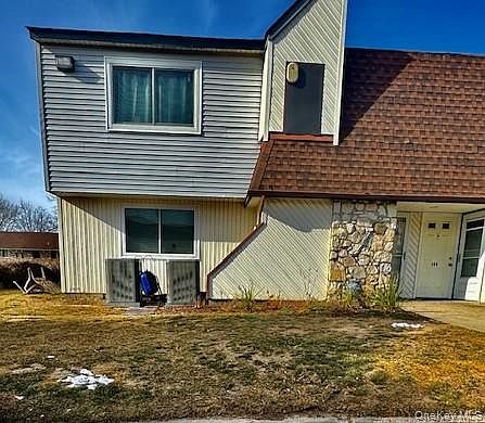 1st image of 141 Pointe Circle N #141