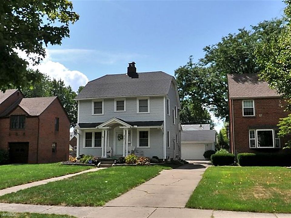 2751 Kingsford