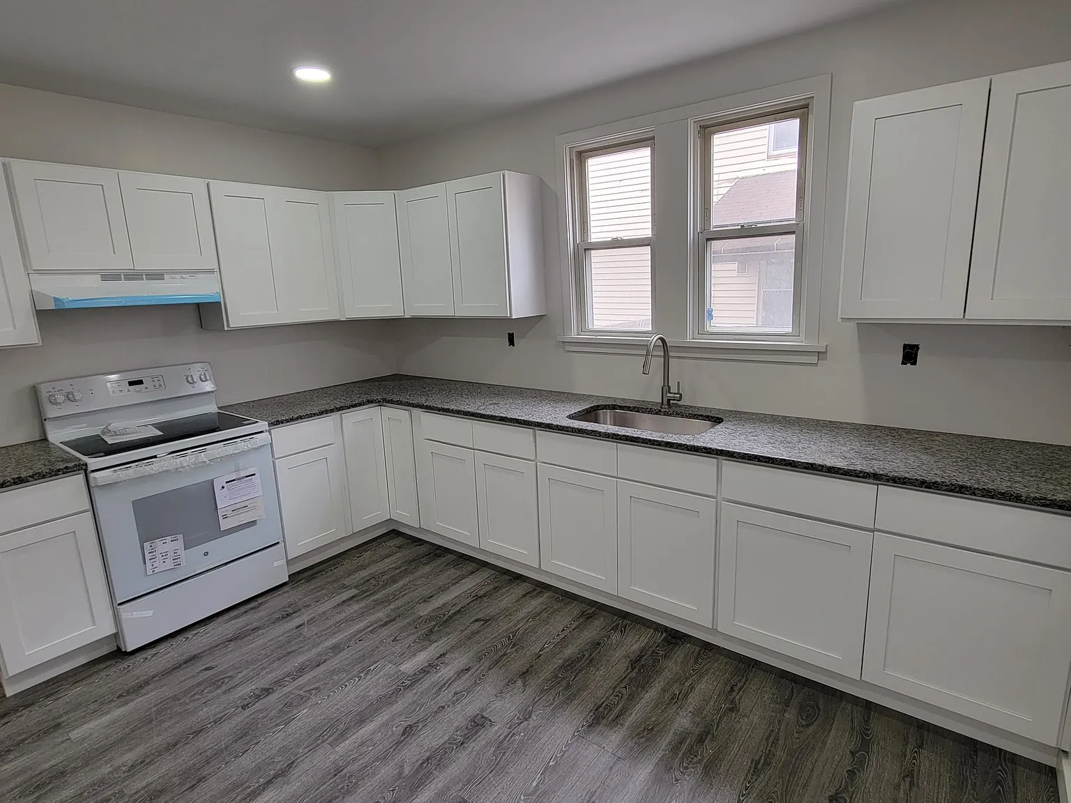 1014 Wood St #1 photo 1