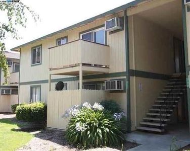 1133 Meadow Ln APT 70, Concord, CA, 94520
