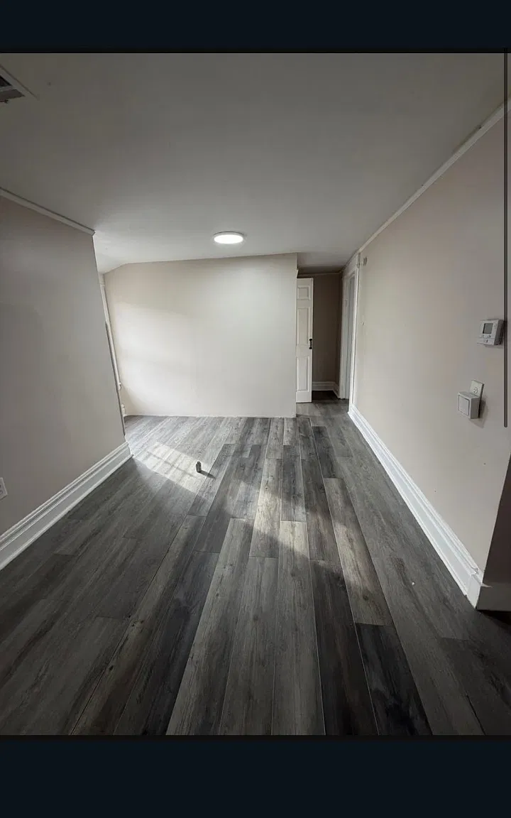 3 bed, $2,050 — Photo 3